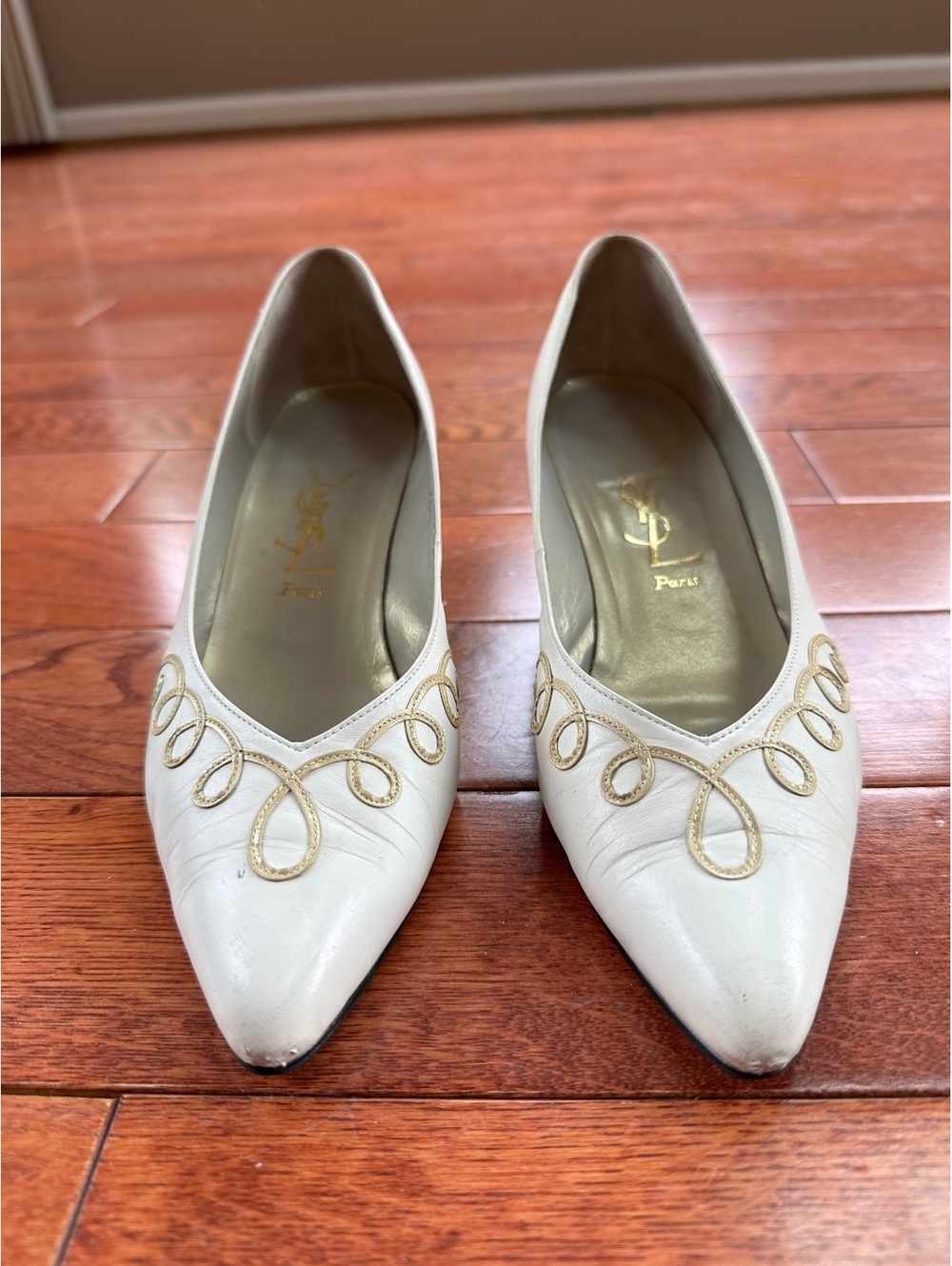 Vintage 80’s YSL White Leather Gold Trim Pumps 35.5 Japan